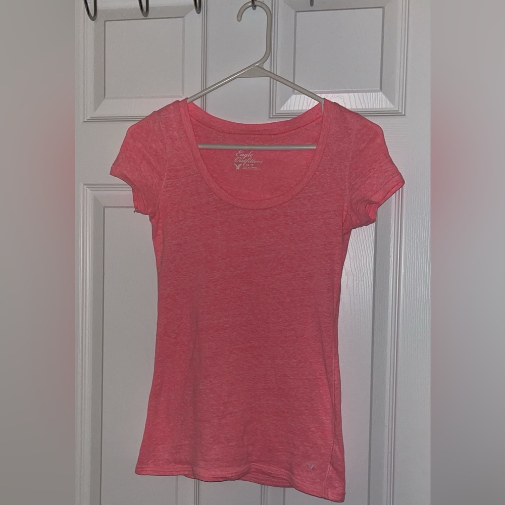 🩷 Bubble Gum Pink American Eagle Outfitters T Shirt